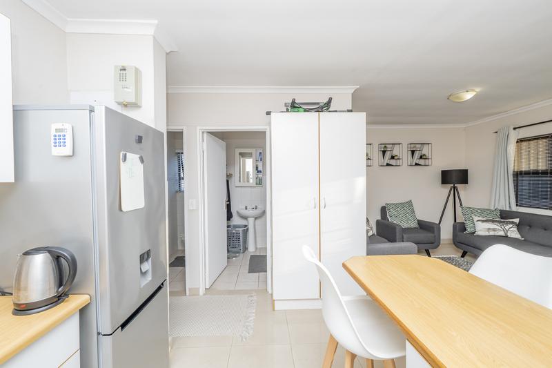 To Let 2 Bedroom Property for Rent in Protea Heights Western Cape
